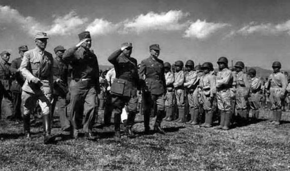 四个国家出兵占领整个日本,为何最后只剩下了美国军队?