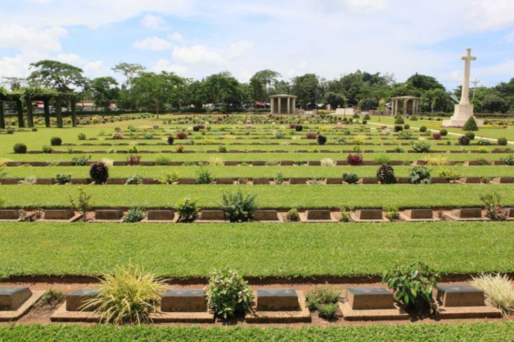 注意，缅甸涛建战争公墓中所葬不是远征军