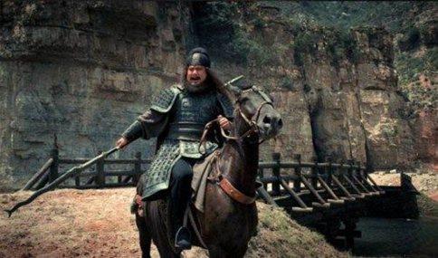 张飞为什么不喜欢赵云-张飞生气了连自己人也怼_0