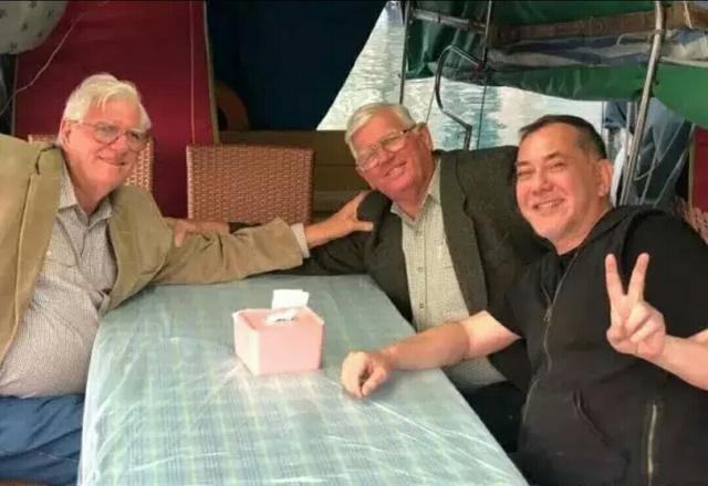 56岁黄秋生承认有20岁私生子!网友:这还真是他家祖传的!