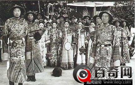 清皇陵中的三具女尸 专家当场吓傻