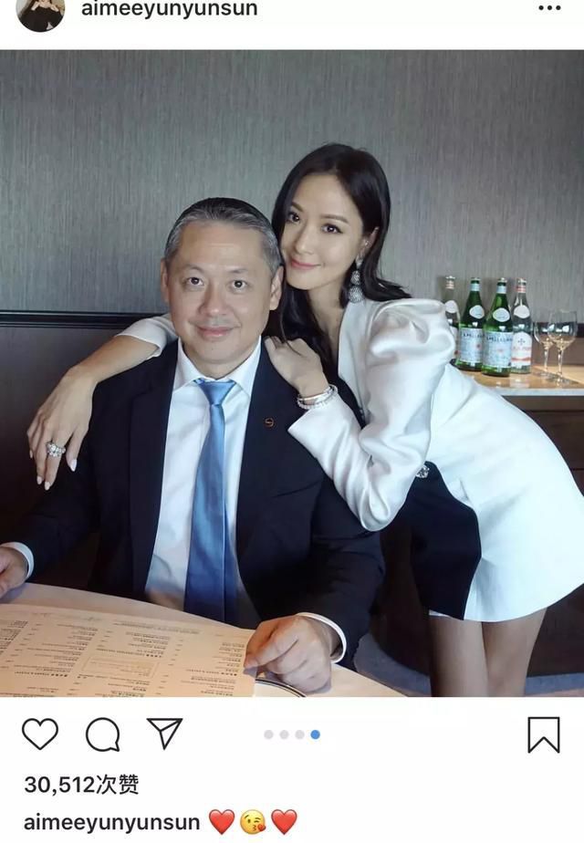 丈夫白发苍苍她却依旧少女模样，41岁的她仍是娱乐圈明星的偶像