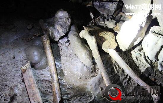 探索重庆鬼洞之谜，白莲教众葬身之地(尸骨成堆)