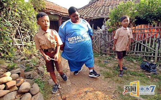 永远饥饿”的男孩