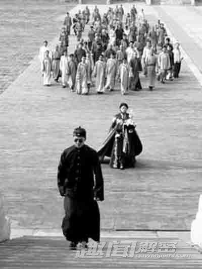 揭秘末代皇后婉容不为人知的“替僧”