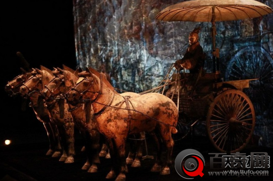 秦始皇陵骇人谜团：兵马俑竟暗藏诅咒