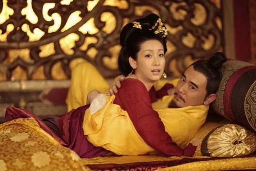 历史上因位一个侏儒受宠当地竟造起人造侏儒-