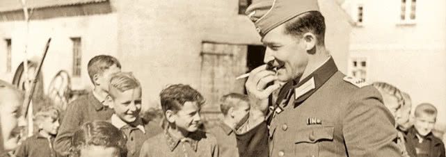 二战最帅的德国军官：赢得两个国家的尊敬，却惨死在苏军战俘营