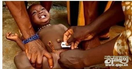 全球最可怕的仪式：刺穿活人的太阳舞节！