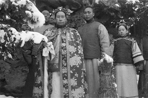 慈禧太后难相处吗-看看李莲英是怎么讨好慈禧的