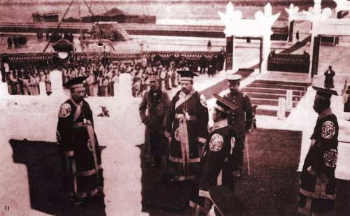 袁世凯之后中国还有皇帝，50岁老汉在深山称帝，后宫数量达55个