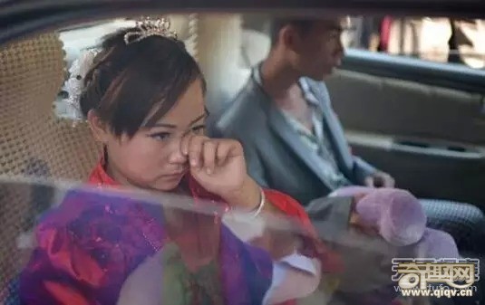 中国神秘早婚村：女孩13岁就结婚生娃