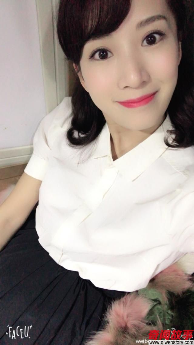 演海藻的李念嫁入豪门后，整天炫富炫出事来了，从朋友圈可以看出