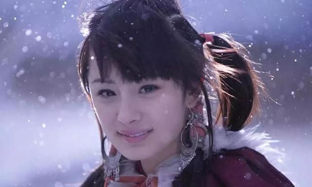 30+的赵丽颖怎么老成这样，女明星都在拼命留住的少女感渐渐消失了