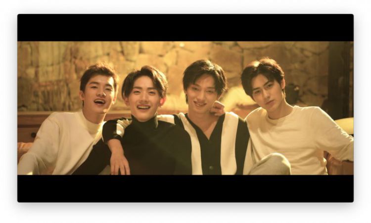 追光娱乐练习生《低空飞翔》MV曝光纪录无悔的青春跳动