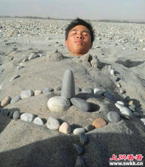 发呆 卖萌 路边无偿卖笑的趣图