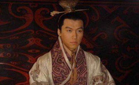 曹丕和曹植为什么都活的不长-曹操算是曹家最长寿的人么-