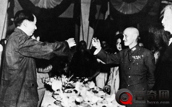 康生因何事情指责朱德“把主席往死路上推”？