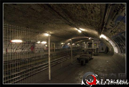 北京10号线闹鬼灵异事件：监控记录完整再现