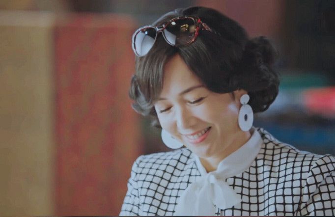 陈红嫁给陈凯歌亏大了？同是导演妻子，徐帆蒋雯丽比她美多了