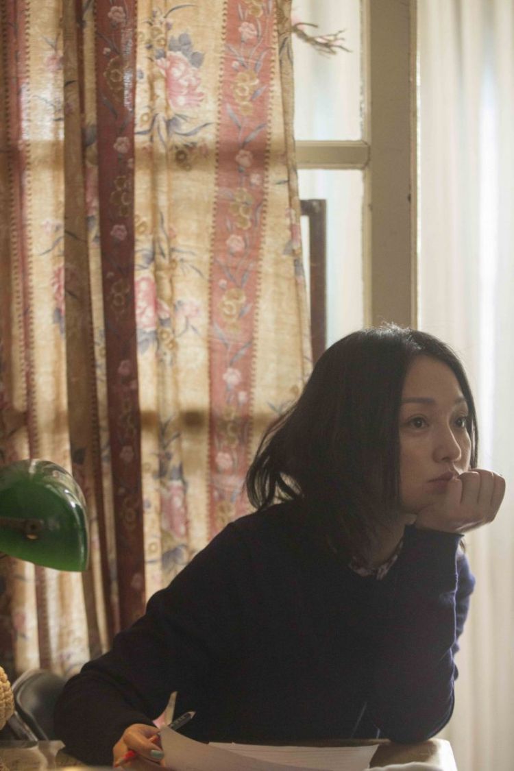 陈可辛解密《之华》剧情：周迅不买新手机背后有猫腻