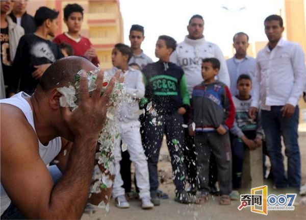 吃钉子碎大石 埃及“法老王”原来是武林高手