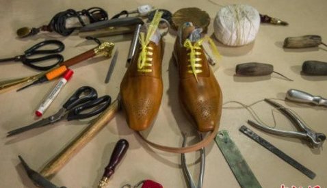 日本推出特色巧克力 竟然是皮鞋模样_0