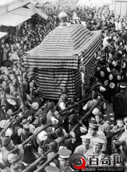 清皇陵中的三具女尸 专家当场吓傻