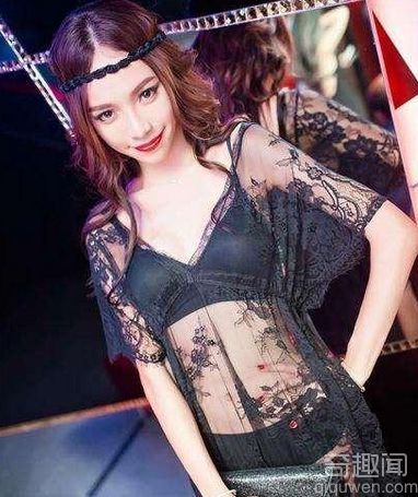 伪娘整容成杨颖 简直美爆了