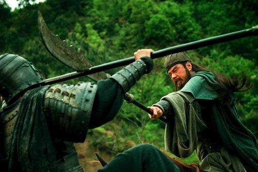 关羽在遇到刘备之前是做什么的-为何关羽如此勇猛-