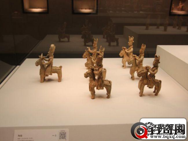 又见穿越证据！两千年前的古人也沉迷于玩手机！