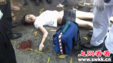 刘丹车祸现场尸体 车损体无完肤