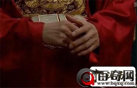 古代的袖子真的如电视剧那样可以装东西吗？