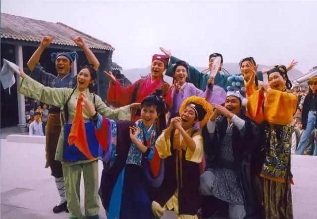 盘点八大搞笑古装港片，张国荣上榜3部，《东成西就》评价最高