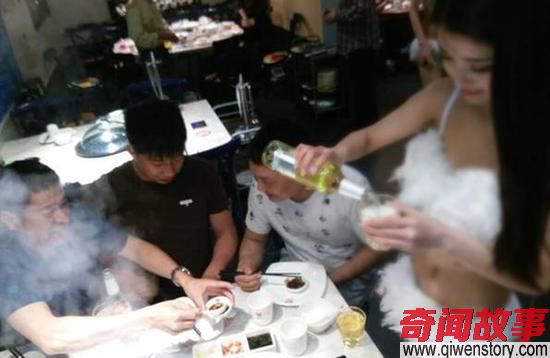 聘比基尼美女端菜 裸露画面让食客难以把控