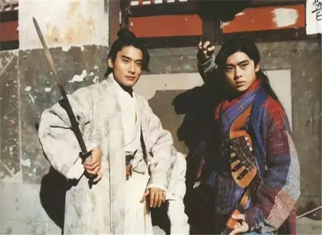 盘点八大搞笑古装港片，张国荣上榜3部，《东成西就》评价最高