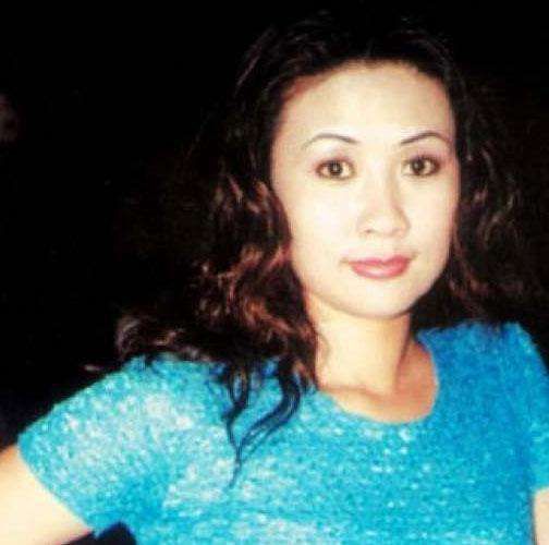 郭德纲4岁小儿子穿花褂子超像老郭,无意中暴露了家中欧式豪宅!