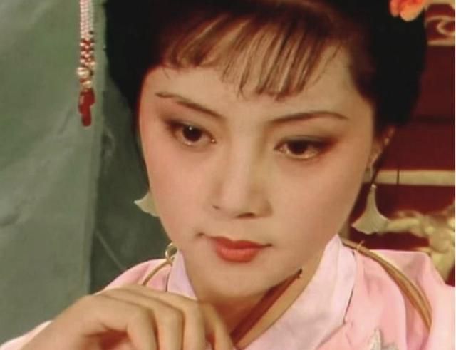 因贾宝玉的这句话，端庄的薛宝钗勃然大怒