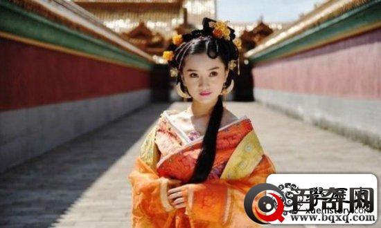 她美貌聪慧由宫女跃升皇后，竟因皇帝提到宫女两字大发雷霆？