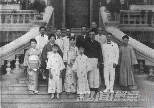 揭落魄皇帝溥仪 苏联战俘生涯之秘事