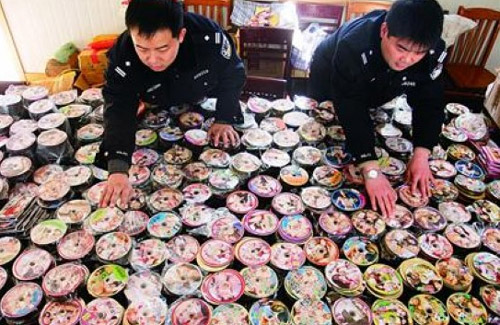 世界最牛职业榜首 鉴黄师天天看A片