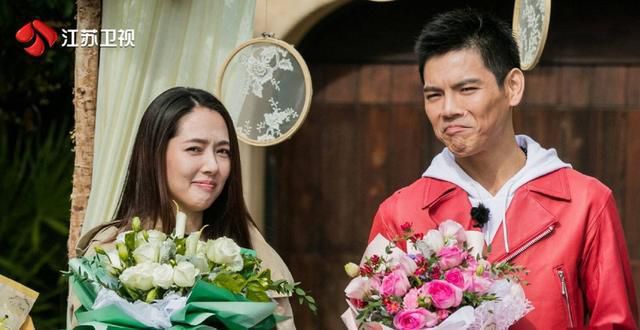 向佐能追到颜值人气比他高的郭碧婷，强势向太两大助攻是成功关键