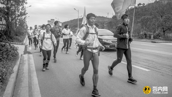 郴州男子跑步600公里回家过年（续）