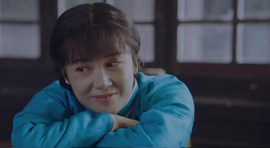 陈红嫁给陈凯歌亏大了？同是导演妻子，徐帆蒋雯丽比她美多了