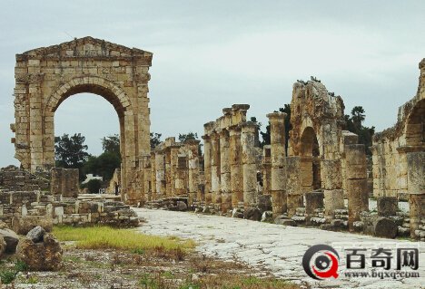 探寻逝去文明 水下古城沉睡千年宝藏