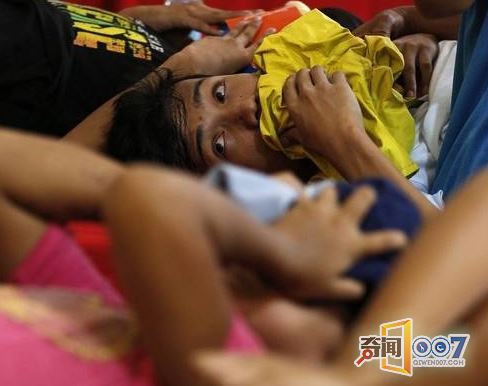 奇葩菲律宾召集300名小男孩现场割礼，志创吉利斯世界记录