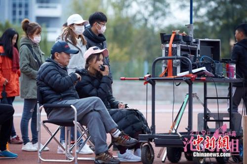 专访张歆艺：第一次当导演不容易 拒绝狗血青春片