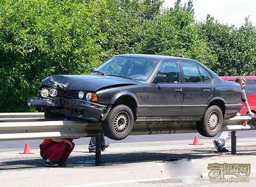 意想不到的车祸现场，诡异