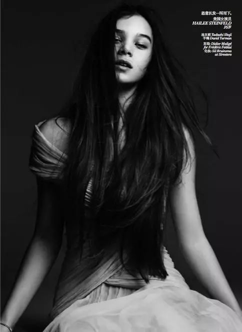 海莉·斯坦菲尔德：被“大黄蜂”宠爱的酷女孩