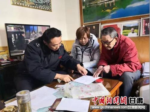 嘉峪关92岁抗战老兵刘万才：上门服务真好！